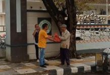 Ketua Dan Jajaran DPD-SPI Metro Lampung Berbagi Kasih
