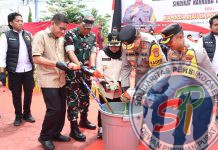 Bersama Kapolda Riau, Bupati Bengkalis Kasmarni Ikut Musnahkan Barang Bukti Narkoba 15,6 Kilogram