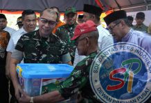 Kunjungi Korban Tanah Longsor di Inhil dan Danrem 031/WB Serahkan Bantuan