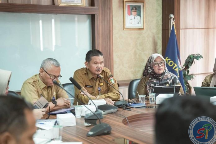 dukung
