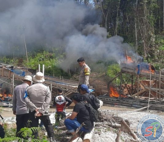 Operasi Tambang Emas Ilegal di Inhu 10 Rakit Langsung Dimusnahkan