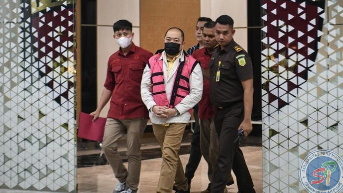 potret-dirut-sritex-iwan-kurniawan-ditahan-kejagung-terkait-korupsi-kredit-bank-1755101534404_169